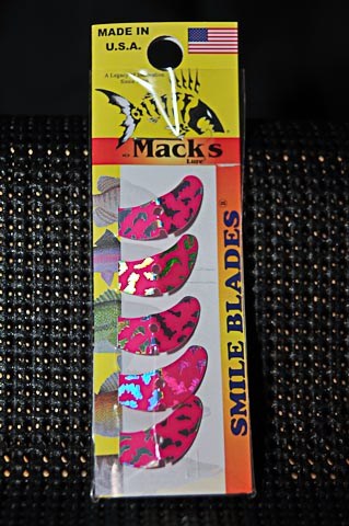 Mack's Lure Smile Blade Hot Pink Silver Tiger Size 1.1 5 - Pack